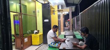 Lobi 4 HOMESTAY WARNA WARNI