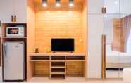 Common Space 3 Comfy Studio Apartment at Dago Suites By Travelio