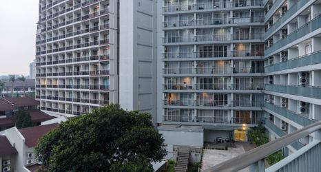 Exterior 2 Comfy Studio Apartment at Dago Suites By Travelio