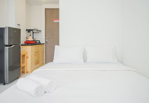 Bedroom Studio at Emerald Bintaro Apartment near British School By Travelio