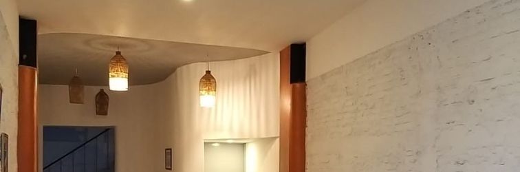 로비 Tanawu Airport Hotel