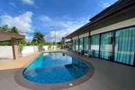 Swimming Pool Mama Pool Villa Pattaya