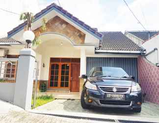 Exterior 2 Happy Sleep Homestay Jogja