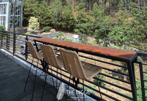 Nearby View and Attractions The Inggil Villa