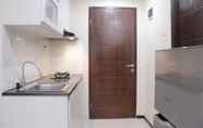 Ruang Umum 4 Picturesque 2BR Apartment near Exit Toll at Gateway Pasteur By Travelio