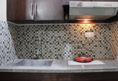 Ruang untuk Umum 4 Cozy & Strategic 2BR at Majesty Apartment near Maranatha Christian University By Travelio