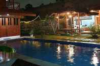 Swimming Pool Banana Leaf Vila Raja