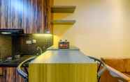 Common Space 3 Fully Furnished with Comfortable Design 1BR Apartment at Woodland Park Residence By Travelio