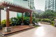 Lobby Fully Furnished with Comfortable Design 1BR Apartment at Woodland Park Residence By Travelio