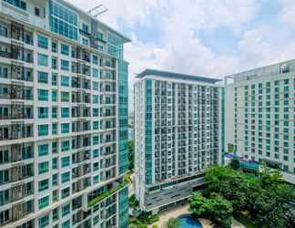 Exterior 2 Fully Furnished with Comfortable Design 1BR Apartment at Woodland Park Residence By Travelio