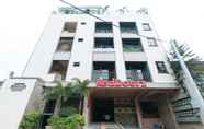 Luar Bangunan 2 RedDoorz Plus @ Canley Residential