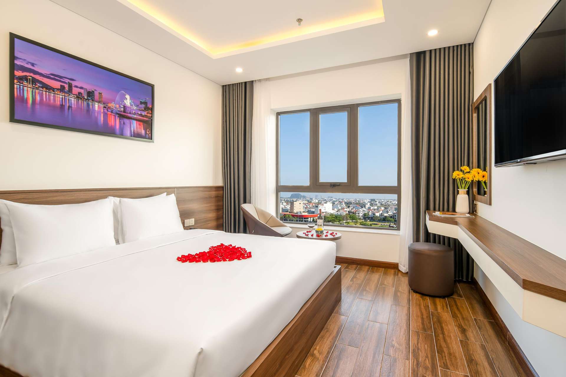 Tan Phuong Nam Hotel & Apartment - Khách sạn được yêu thích ở Đà Nẵng