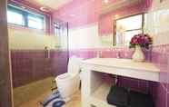 Toilet Kamar 5 Luxury pool villa Rayong