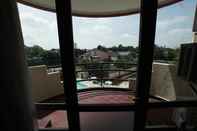 Nearby View and Attractions Apatel Pondok Club Villa Simatupang