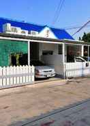 EXTERIOR_BUILDING White House Bangsaen