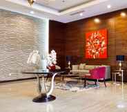 Lobby 2 Good Choice Studio Apartment at Nifarro Park By Travelio