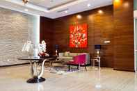 Lobby Good Choice Studio Apartment at Nifarro Park By Travelio