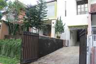 Exterior HOLIDAY HOME BOGOR SYARIAH