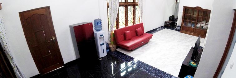 Lobby Garden Yard Homestay Jogja