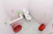 Toilet Kamar 4 With Friends Homestay Jogja