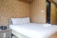 Bedroom Stylish and Relaxing Studio at Tamansari Papilio Apartment By Travelio