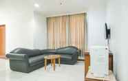 Ruang Umum 2 Good and Spacious 3BR Pangeran Jayakarta Apartment By Travelio
