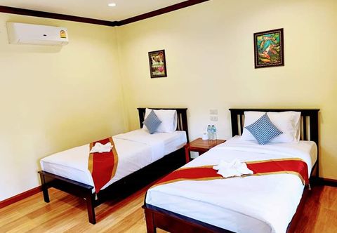 침실 Khao Sok Garden Resort