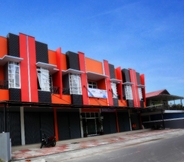 Exterior 3 Orange Syariah Pakan Kamis