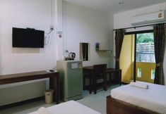 In-room Bathroom 4 Rachawadee House 