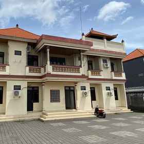 누안사 인다 2 호텔 1, Pasar Umasari Kesambi 호텔