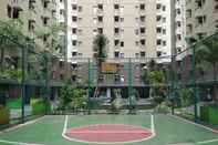 ห้องออกกำลังกาย Relaxing & Strategic 2BR at Gateway Apartment Ahmad Yani Cicadas By Travelio