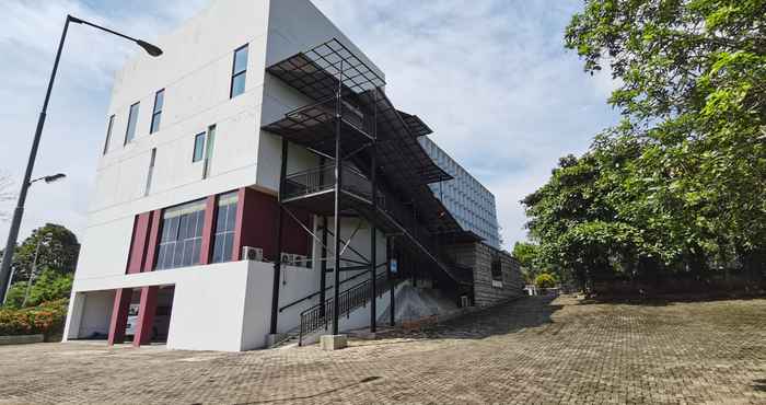 Exterior Aries Hotel Lampung