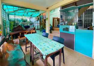 Lobby 4 RedDoorz Hostel @ Bunakidz Lodge El Nido Palawan