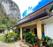 Luar Bangunan 4 RedDoorz Hostel @ Bunakidz Lodge El Nido Palawan