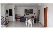 로비 Guest House Pasundan