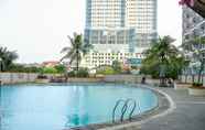 Swimming Pool 2 Strategic and Comfort Studio Apartment Margonda Residence 2 near UI By Travelio