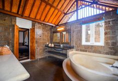 Bilik Mandi dalam Bilik 4 Villa Uma Luna 3