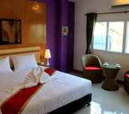 Bedroom 6 Panmanee Hotel