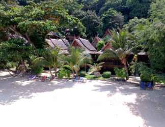 Exterior 2 Phi Phi Relax Beach Resort