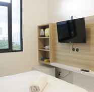 Kamar Tidur 3 Pleasant Studio Semi Apartment near BINUS University at The Lodge Paskal By Travelio