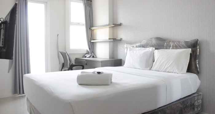 ห้องนอน Simply 2BR without Living Room at Parahyangan Residence Apartment By Travelio