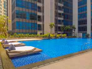 Kolam Renang 4 Luxurious and Cozy 2BR Apartment at Casa Grande Residence By Travelio