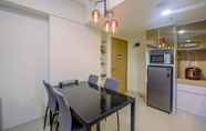 พื้นที่สาธารณะ 5 Strategic and Comfort 3BR Meikarta Apartment By Travelio