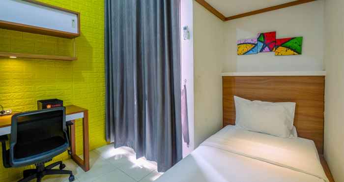 Bedroom Comfort and Stylish Studio at Dave Apartment By Travelio