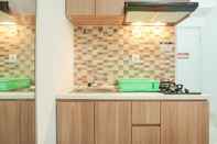 Ruang Umum Strategic and Lovely Studio at Green Pramuka Apartment By Travelio