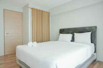Kamar Tidur 4 Gorgeous 2BR Apartment at Maqna Residence By Travelio