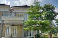 Bangunan Villa KAYANA E-ONE