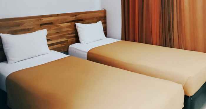 Kamar Tidur Antika Hotel Rembang