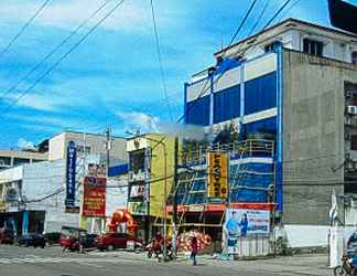 Exterior 2 RedDoorz near Ormoc Port Terminal - Vaccinated Staff 