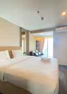 BEDROOM Well Appointed and Deluxe 2BR at El Royale Apartment By Travelio